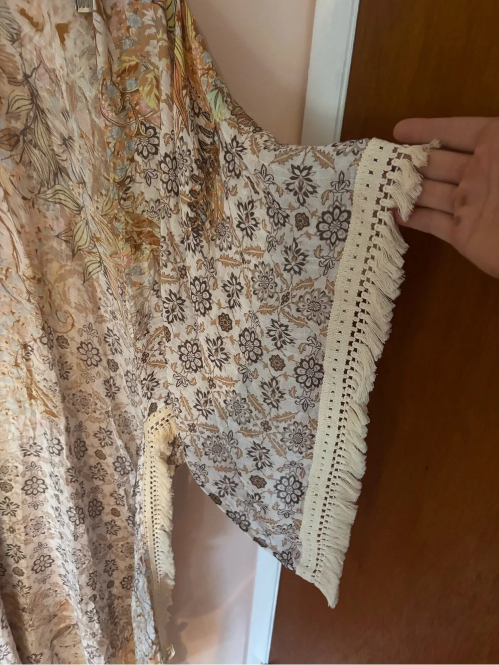 Women's Floral with Crochet Fringe and Angel Sleeves Duster Kimono Coverup OS - Picture 5 of 9